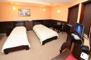 Отель Отель Его Пловдив Двухместный номер с 1 кроватью или 2 отдельными кроватями-41