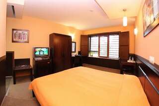 Отель Отель Его Пловдив Двухместный номер с 1 кроватью или 2 отдельными кроватями-42